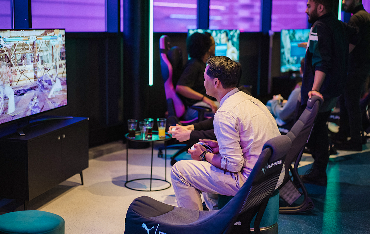 2 of 3 uur gamen bij Gammax Scheveningen