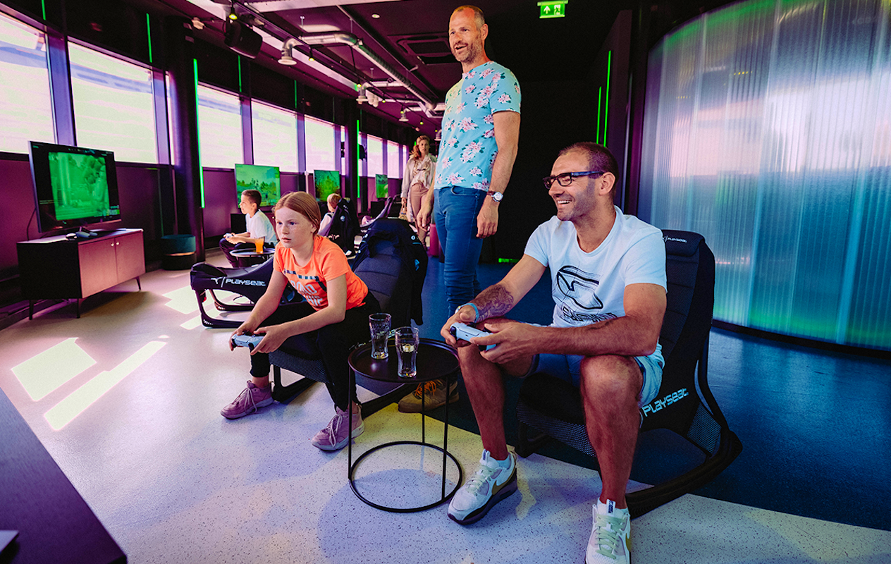 2 of 3 uur gamen bij Gammax Scheveningen