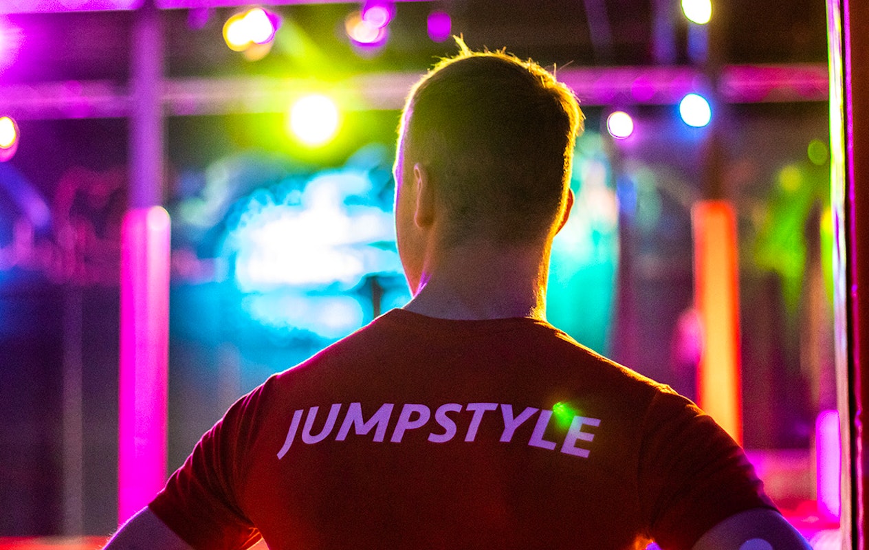 1 of 2 uur jumpen + evt. gripsokken, drankje en chips bij Jumpstyle Assen