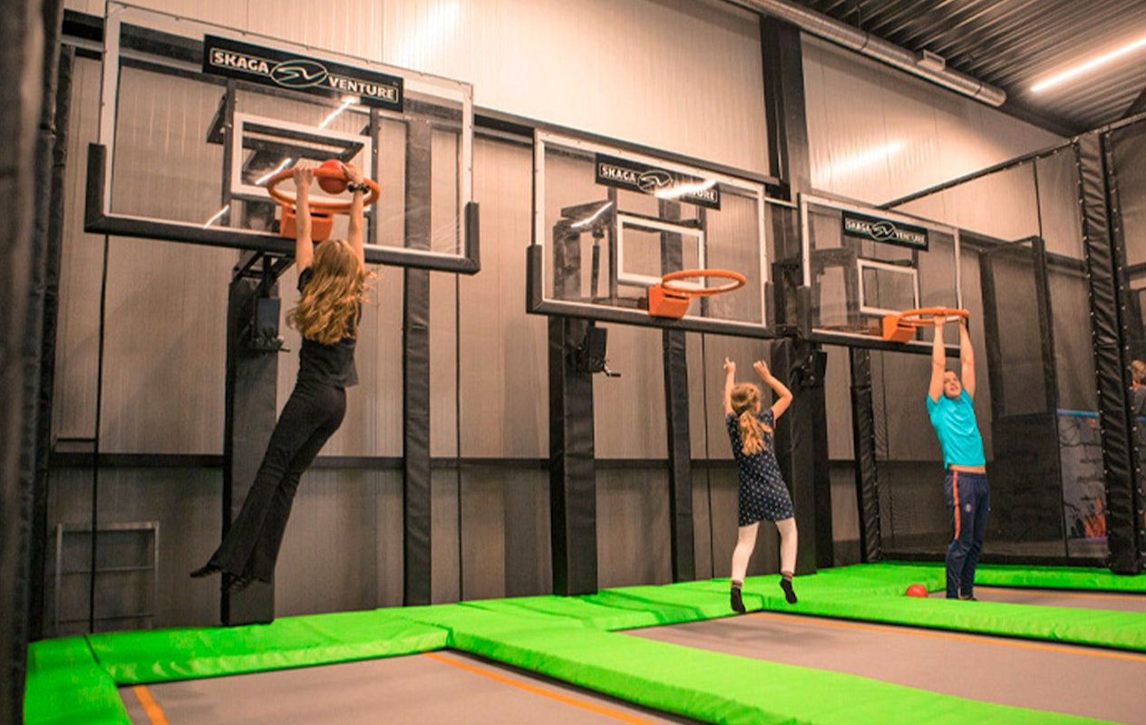 1 uur jumpen in trampolinepark bij SkagaVenture