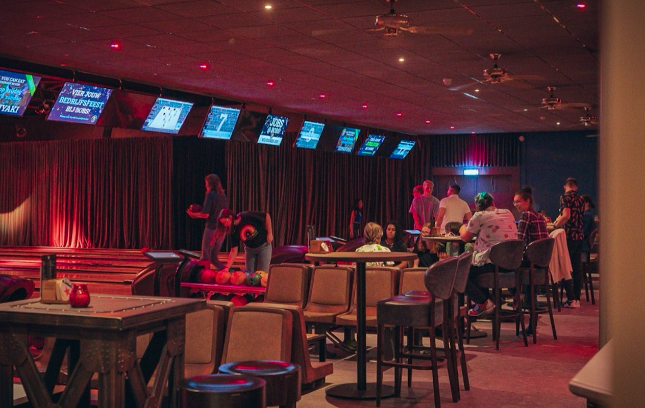 All you can eat Grill & Sushi+ bowlen bij Bobs Party & Events