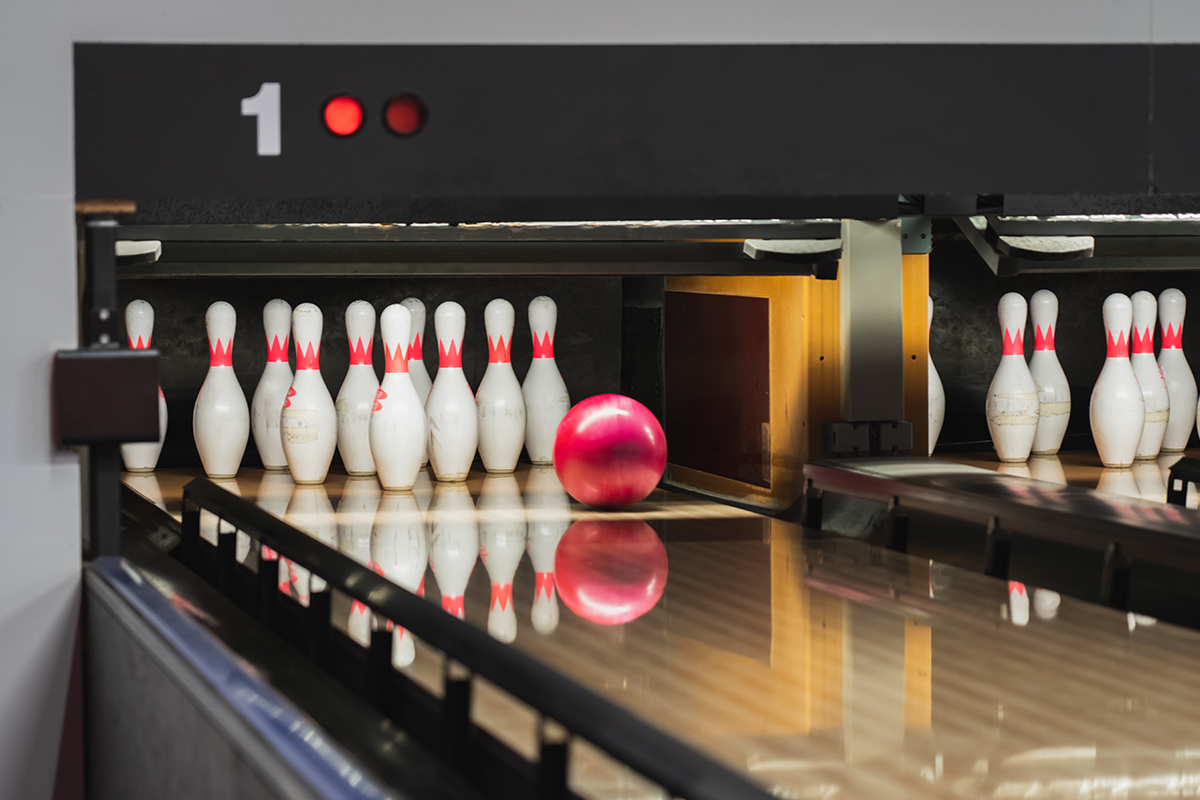 1 uur bowlen (max. 8 personen) + bittergarnituur