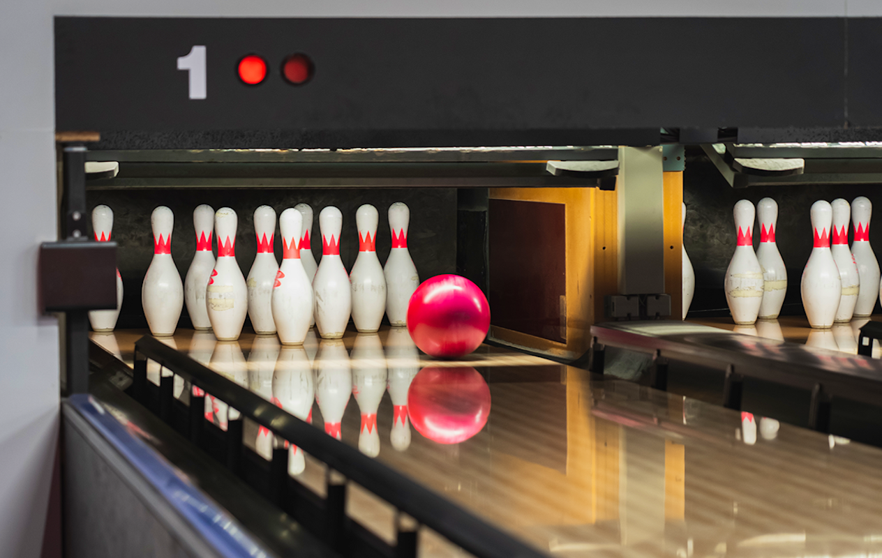 1 uur bowlen (max. 8 personen) + bittergarnituur