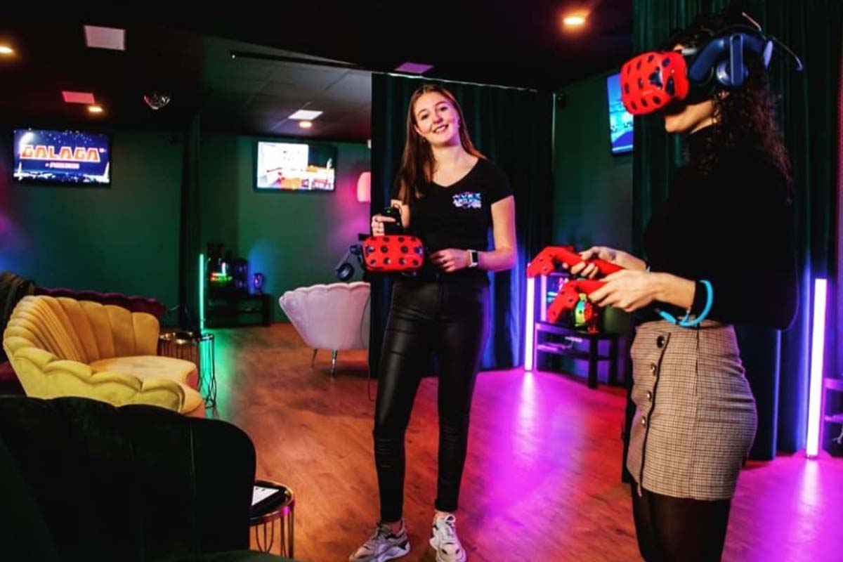 1 uur entree VR Arcade: It's just an Illusion (2 of 4 personen) 