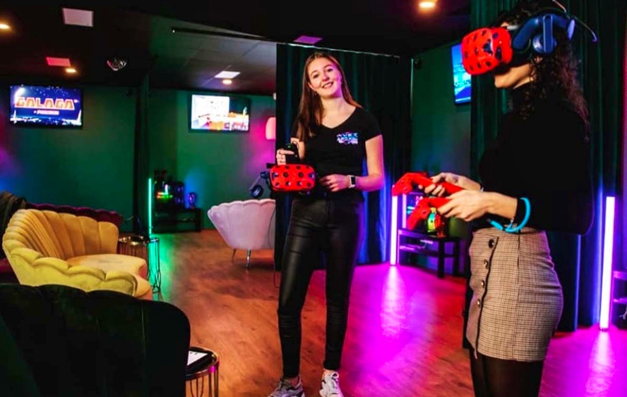 1 uur entree VR Arcade: It's just an Illusion (2 of 4 personen)