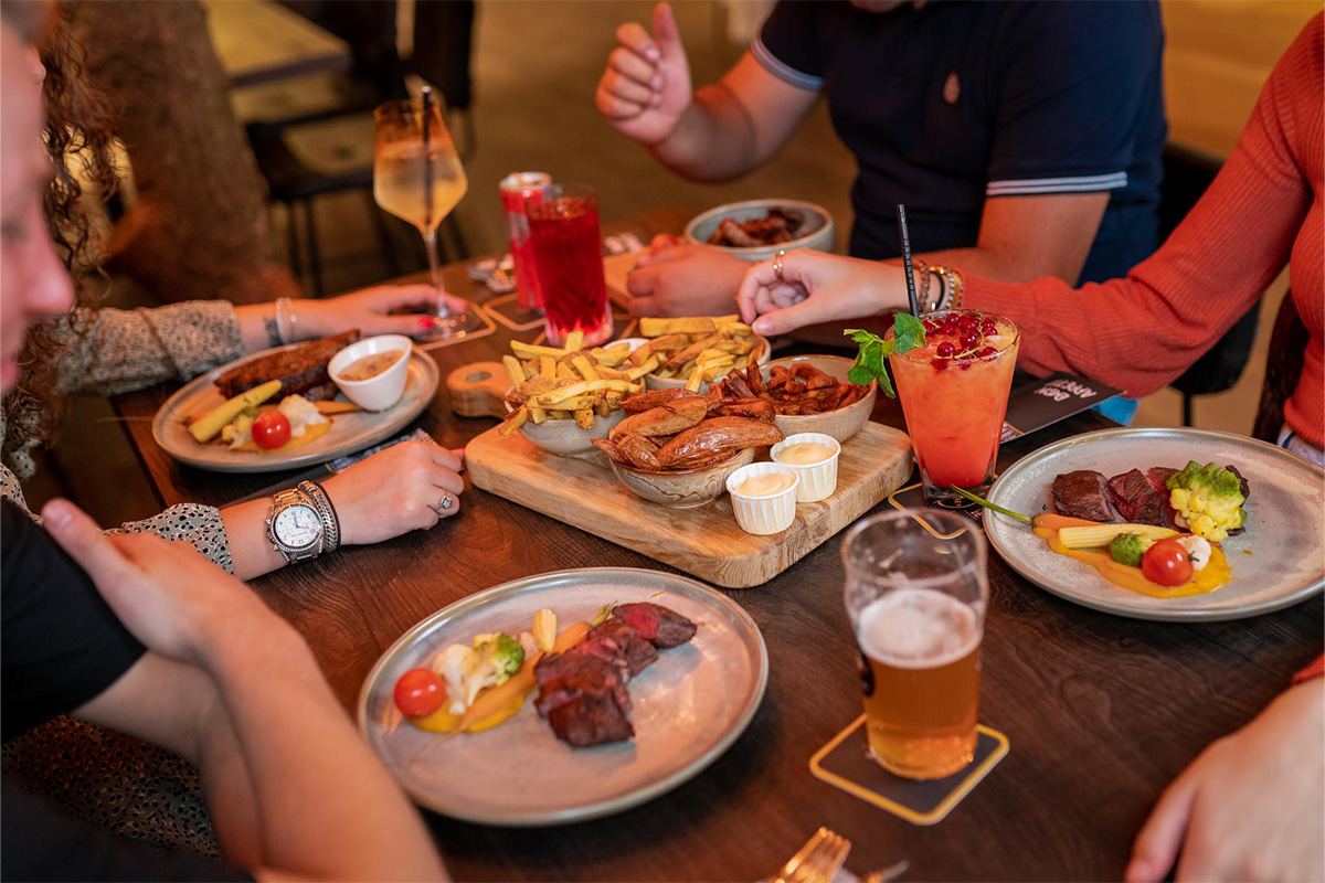1 uur jeu de boules bij BoulesBitesBar Rotterdam