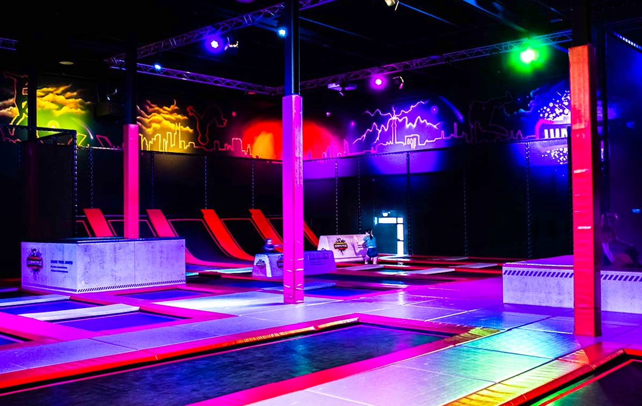 1 of 2 uur jumpen + evt. gripsokken, drankje en chips bij Jumpstyle Assen