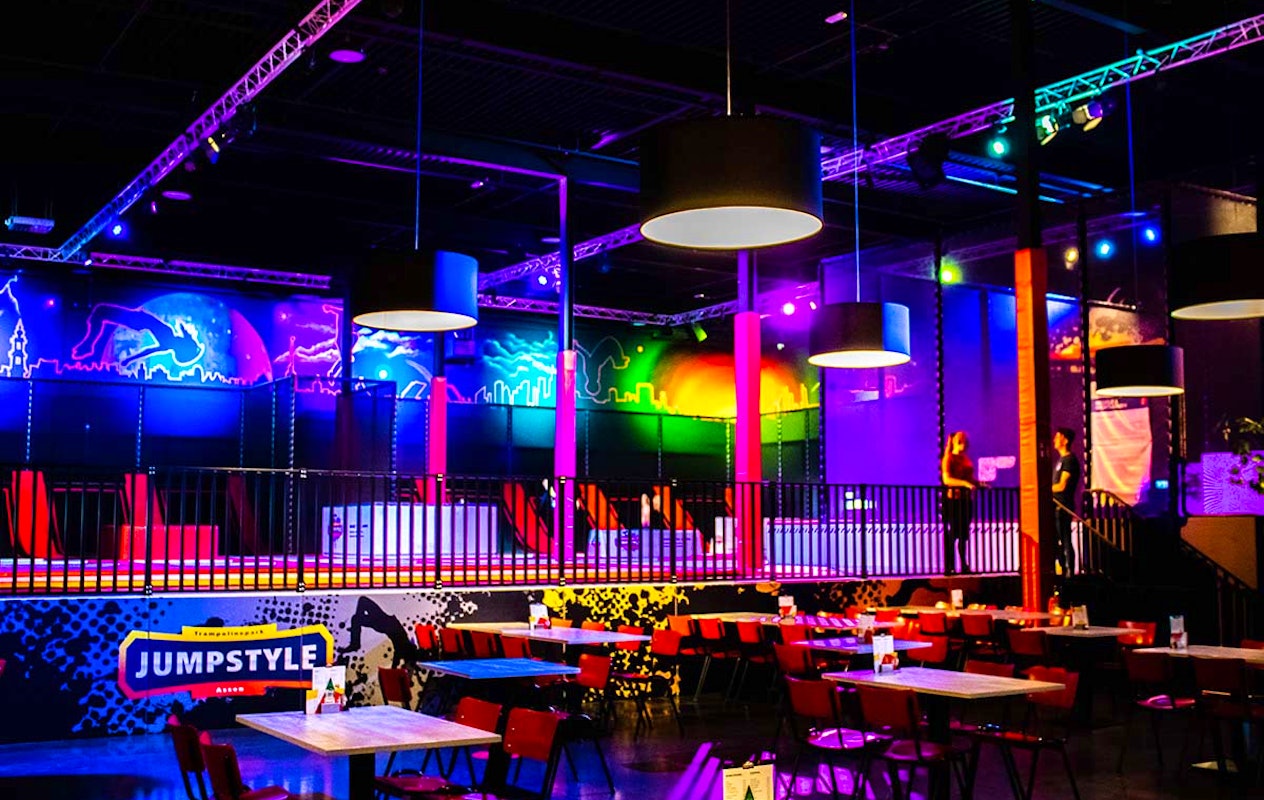 1 of 2 uur jumpen + evt. gripsokken, drankje en chips bij Jumpstyle Assen