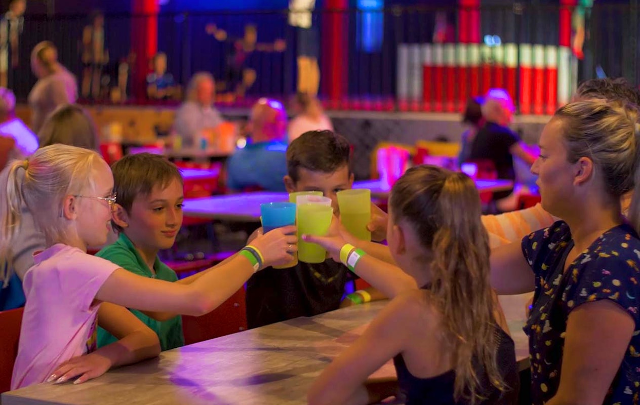 1 of 2 uur jumpen + evt. gripsokken, drankje en chips bij Jumpstyle Assen