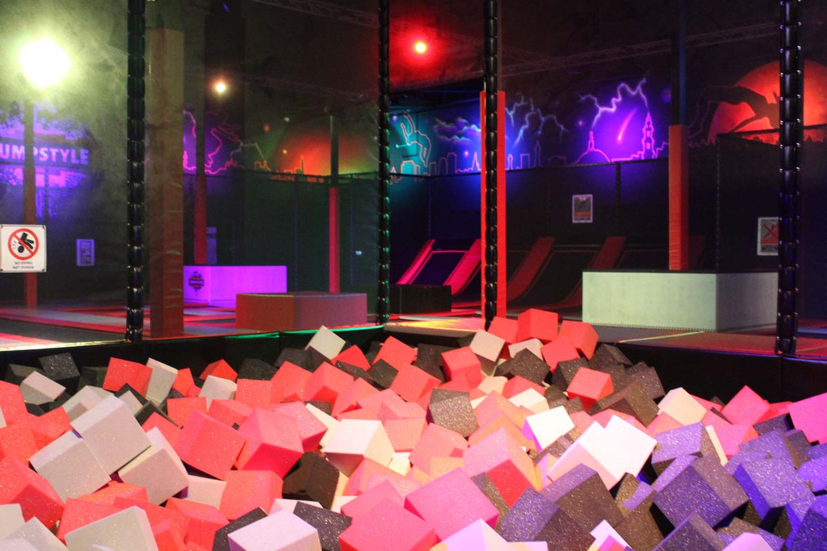 1 of 2 uur jumpen + evt. gripsokken, drankje en chips bij Jumpstyle Assen