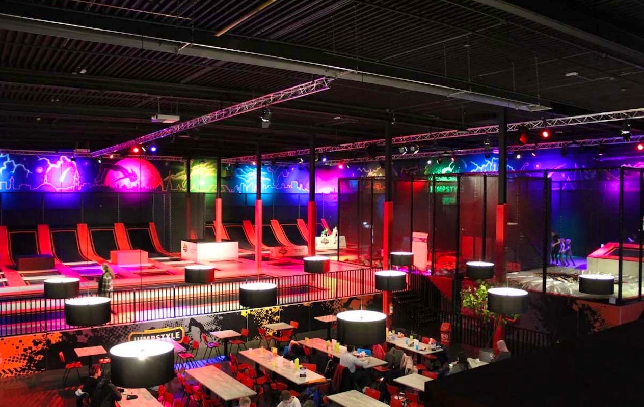 1 of 2 uur jumpen + evt. gripsokken, drankje en chips bij Jumpstyle Assen
