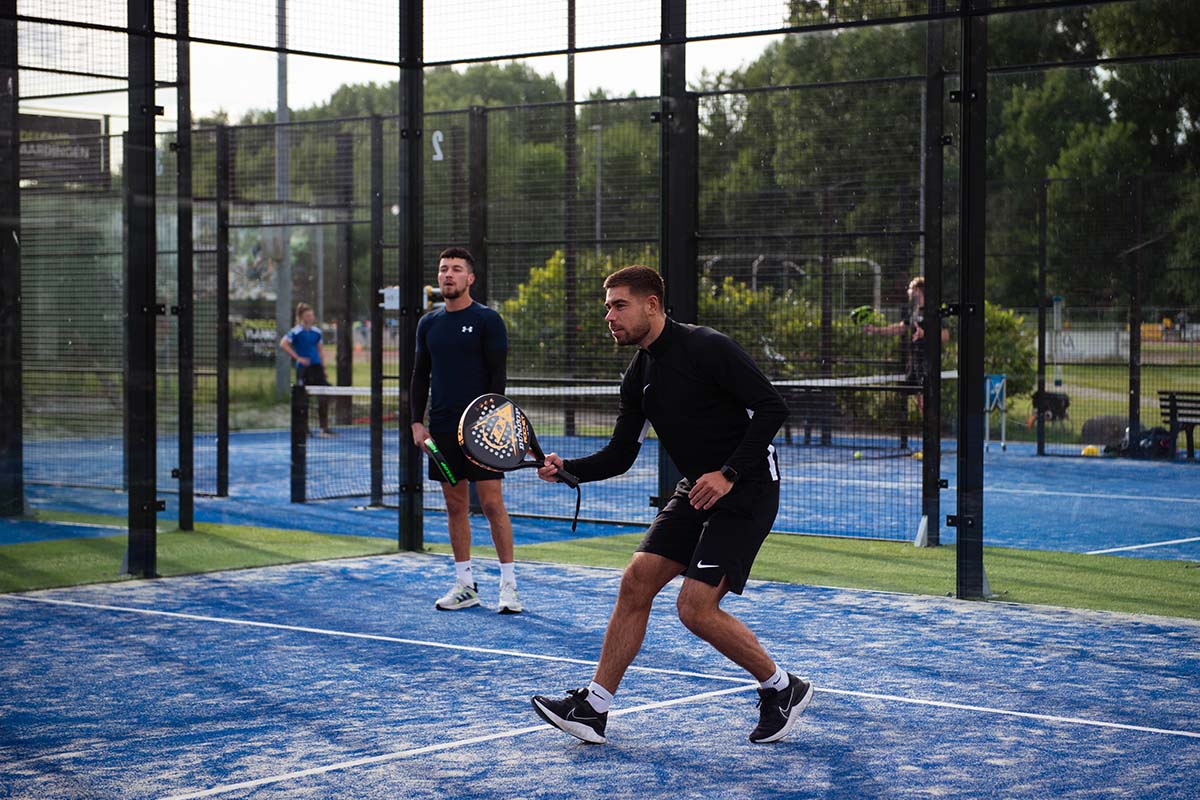 1 uur padellen bij Padelclub Rotterdam (3 locaties) 