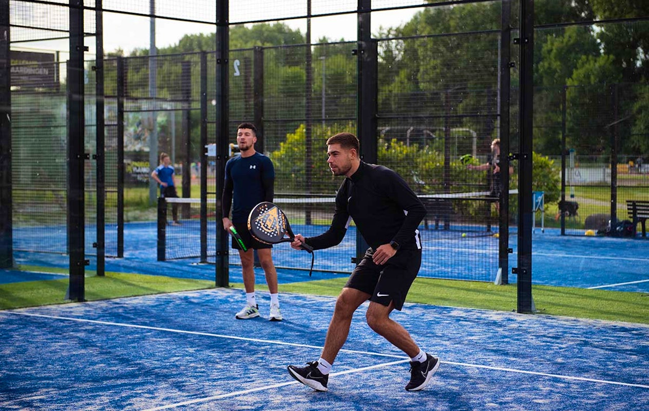 1 uur padellen bij Padelclub Rotterdam (3 locaties)