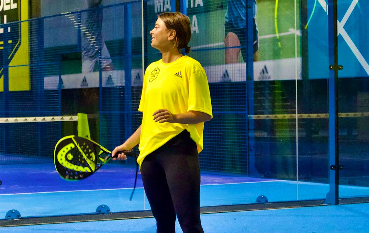 1 of 1,5 uur padellen voor 4 personen bij Padelhill Hillegom