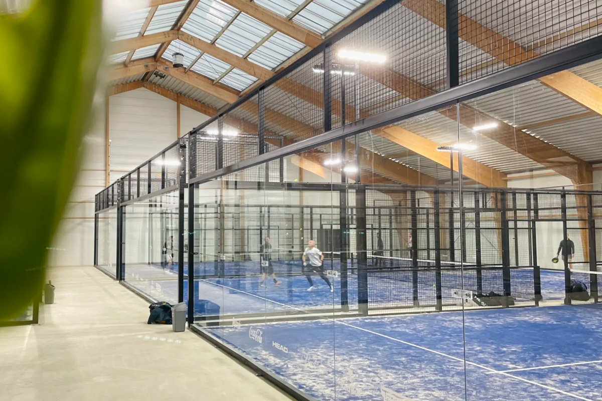 1 uur padellen bij Plaza Padel (3 locaties) 