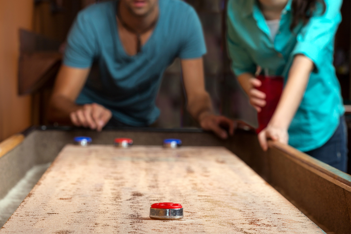 1 uur shuffleboard bij Dolfijn Bowling (2-6 personen)