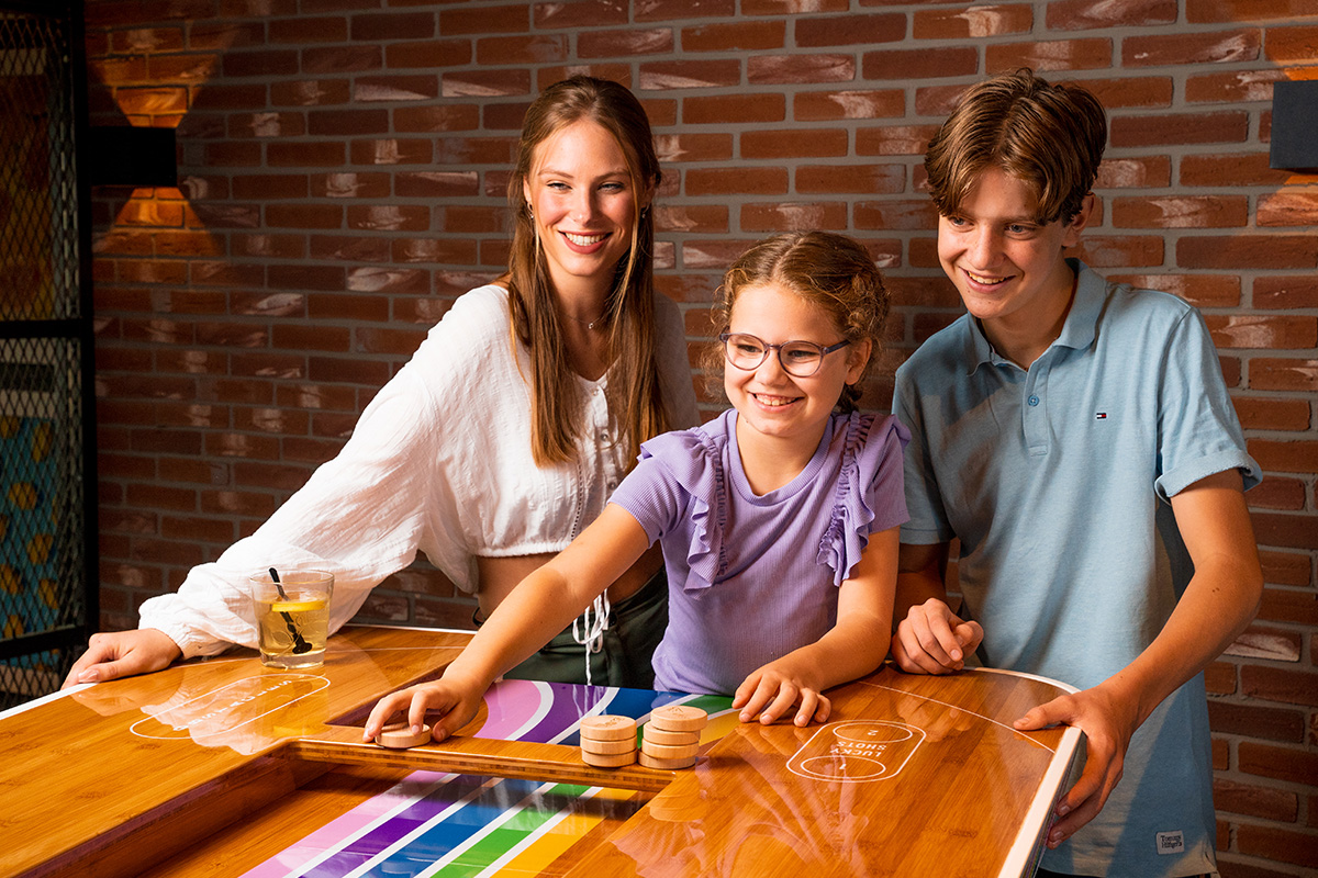 1 uur sjoelen of shufflen bij Vier Hoog Breda