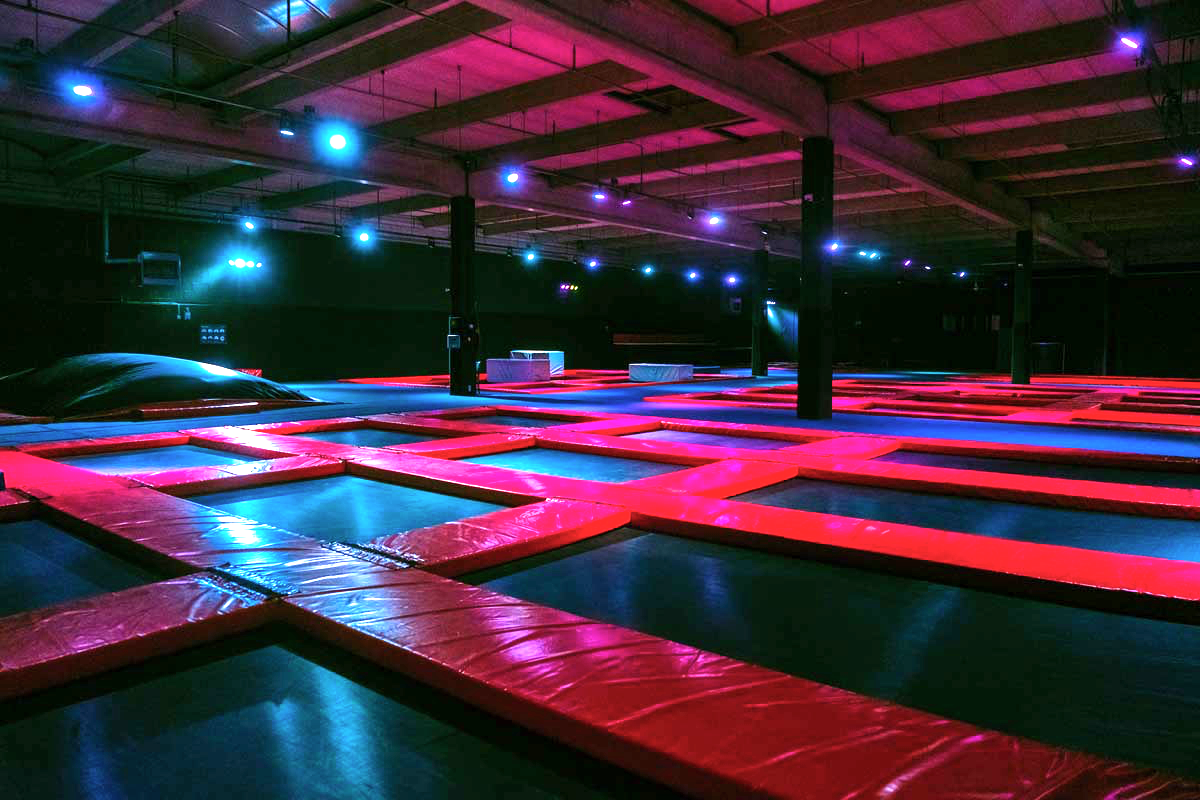 Vrij jumpen + evt. zakje chips en limonade of slush