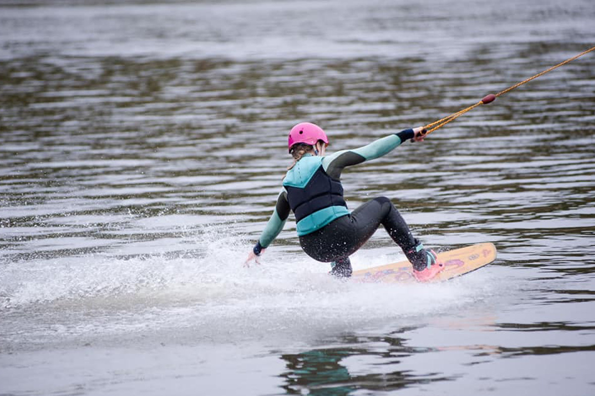 1 uur A2 beginnersbaan + instructeur bij Watersportcentre Veendam
