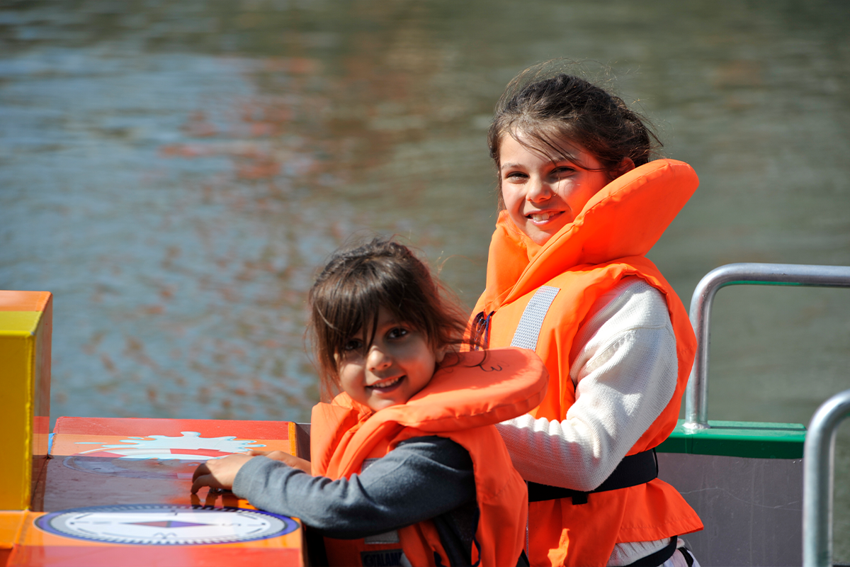 15 minuten varen bij Kids Marina Rotterdam