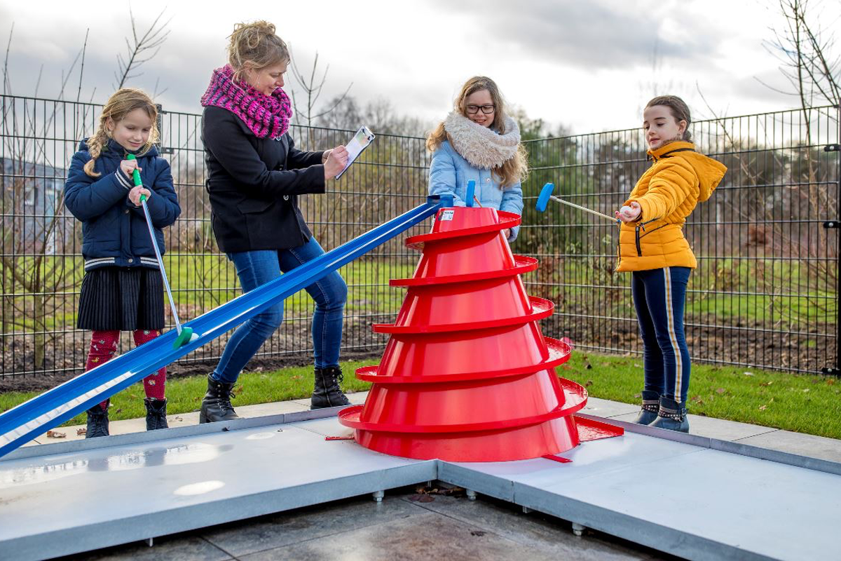 18 holes midgetgolf + friet & snack bij Brasserie 't Turfke