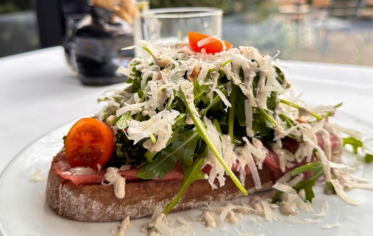 2-gangen lunch of 3-gangen diner + drankje bij Bistrot Volte