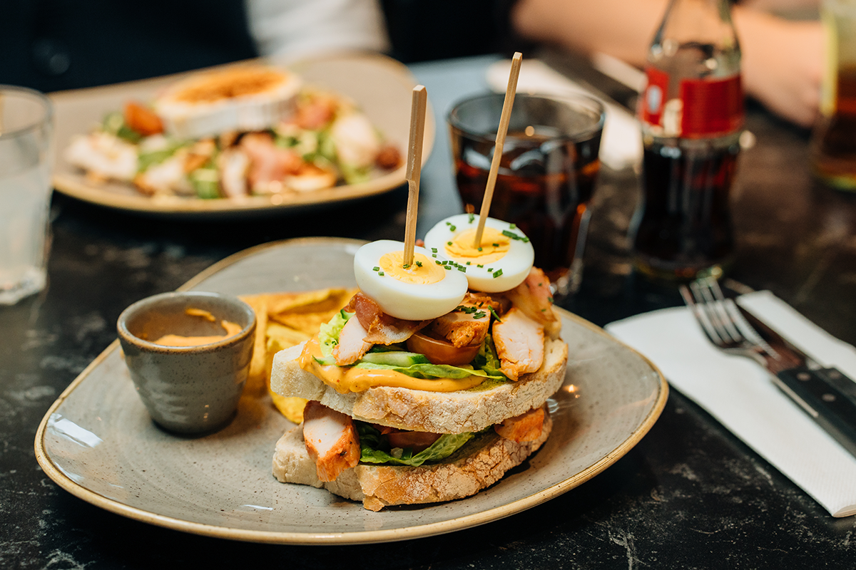 2-gangen keuzelunch bij De Beren Almere