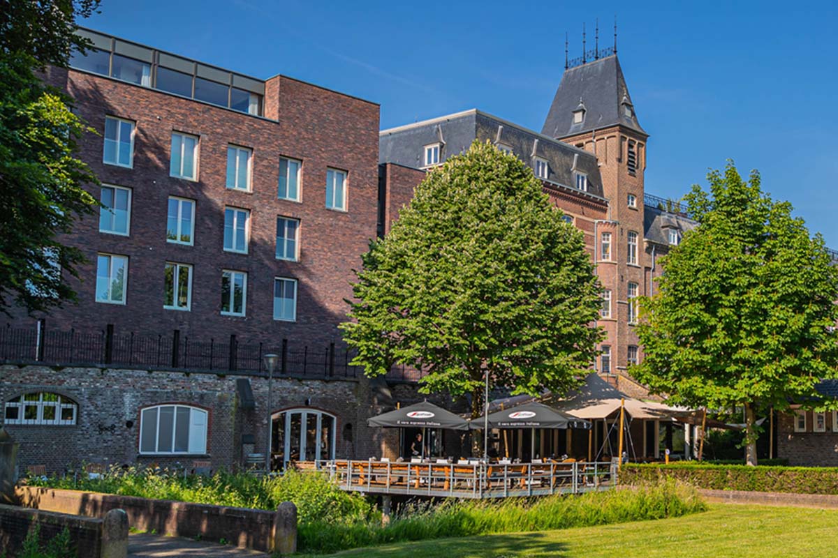 2-gangen lunch of 3-gangen diner + drankje bij Bistrot Volte