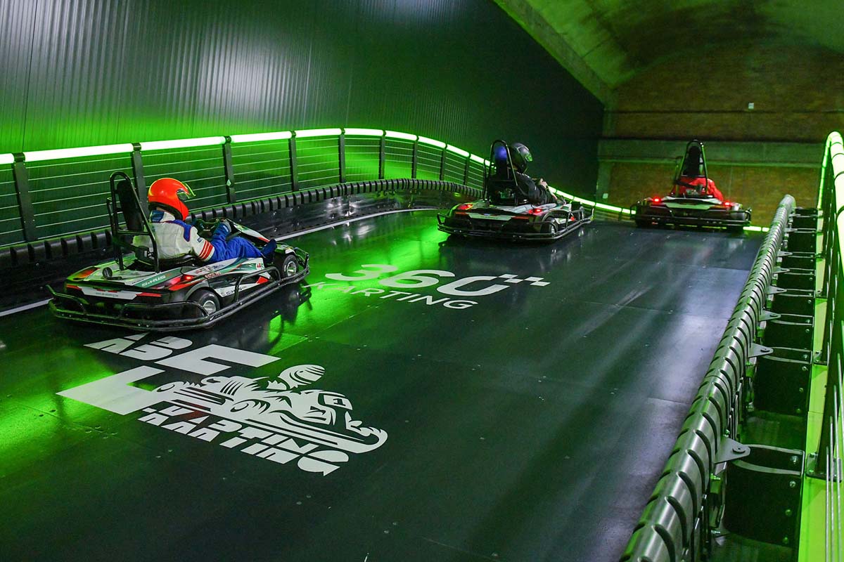 2 heats karten bij AB E-karting in Antwerpen