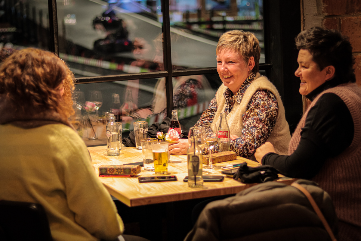 2 heats karten + licentie bij Burney's