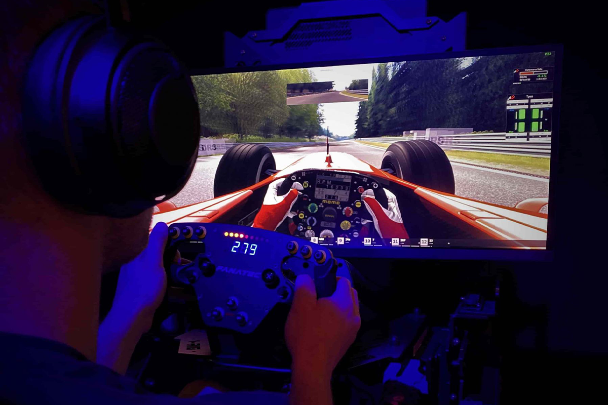 2 heats Simracen (2 x 20 minuten) bij Immersive Experiences