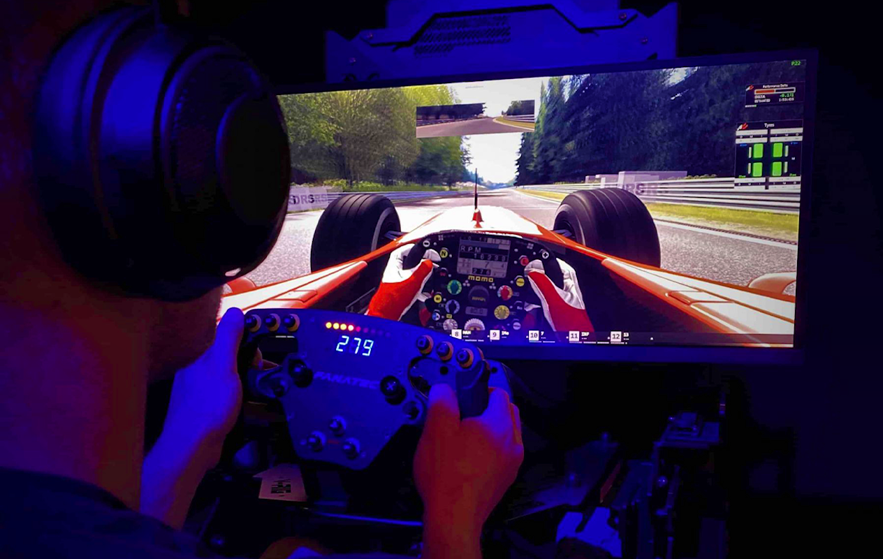 2 heats Simracen (2 x 20 minuten) bij Immersive Experiences