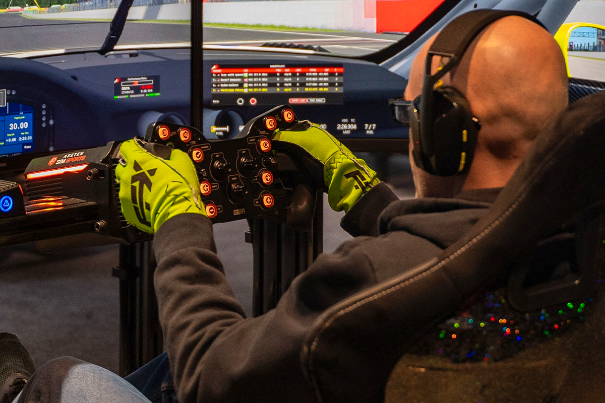 2 séances dans un simulateur de course automobile chez Exype