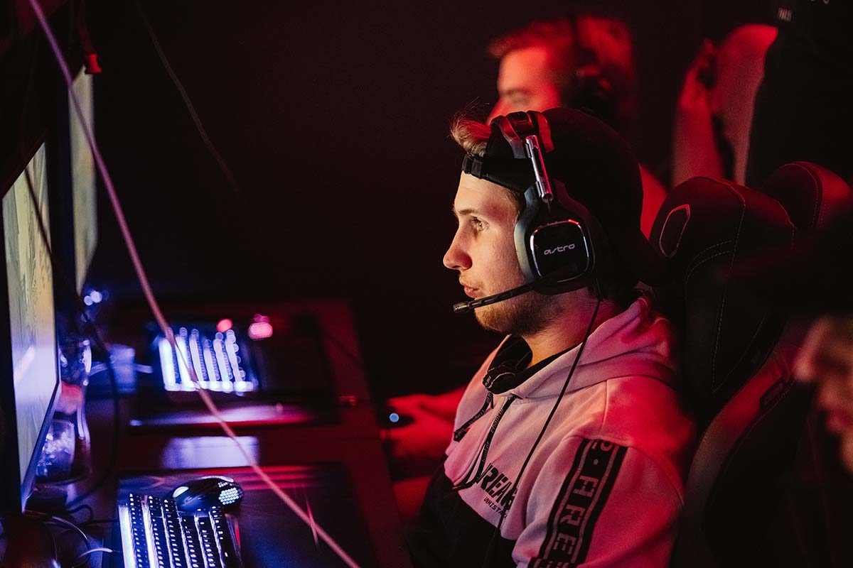 2 of 3 uur gamen bij Gammax Scheveningen