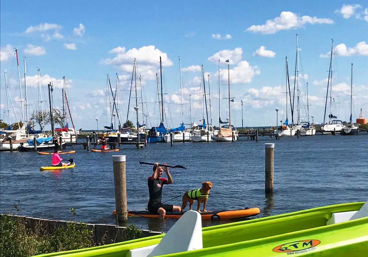 Suppen door de wateren van het EuroParcs Resort Poort van Amsterdam