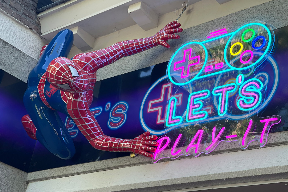 €20 speeltegoed + Stitch sleutelhanger bij Let's Play-It 