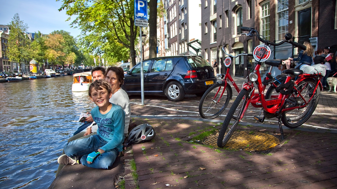 Huur 24 uur een fiets bij MacBike Amsterdam 