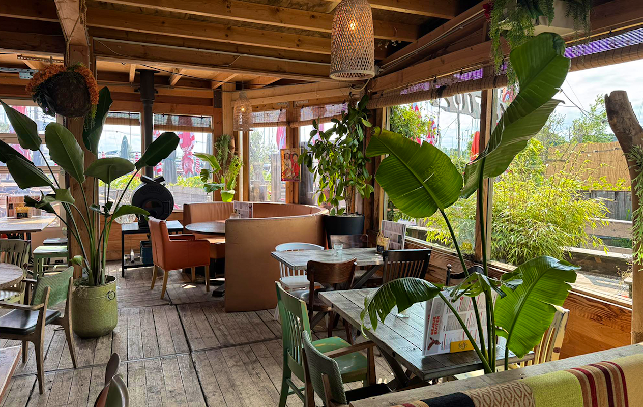 3-gangen keuzelunch bij Strandpaviljoen Oranje Buiten
