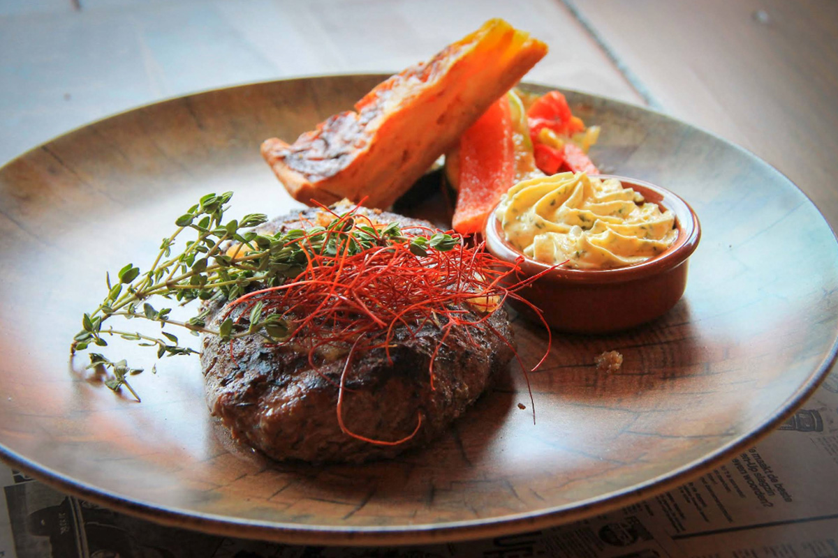 3-gangen keuzediner bij Steakhouse De Rode Loper
