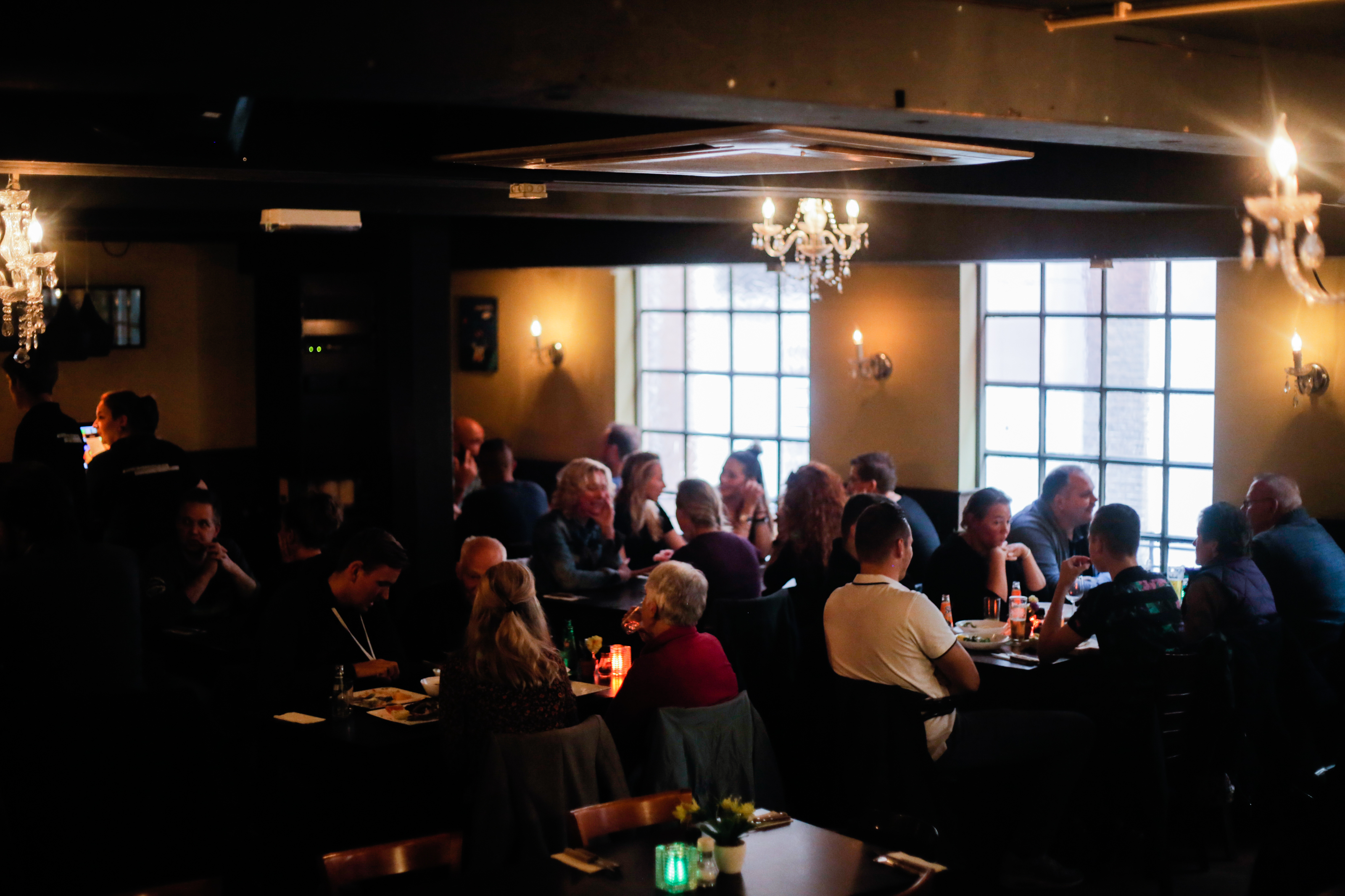 3-gangen menu, inclusief onbeperkt drank bij De Lachende Koe