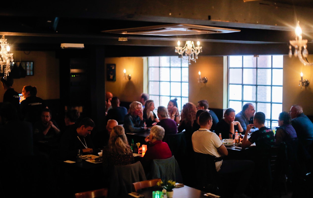 3-gangen menu, inclusief onbeperkt drank bij De Lachende Koe