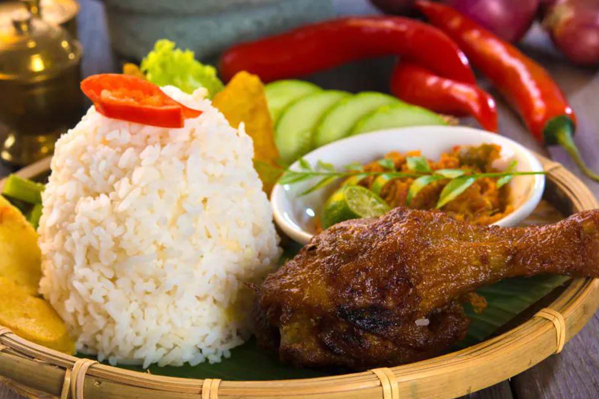 Asian snacks of soep + 3-gangen Shared Dining