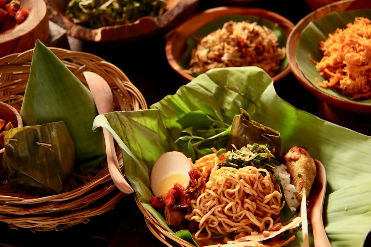 Asian snacks of soep + 3-gangen Shared Dining