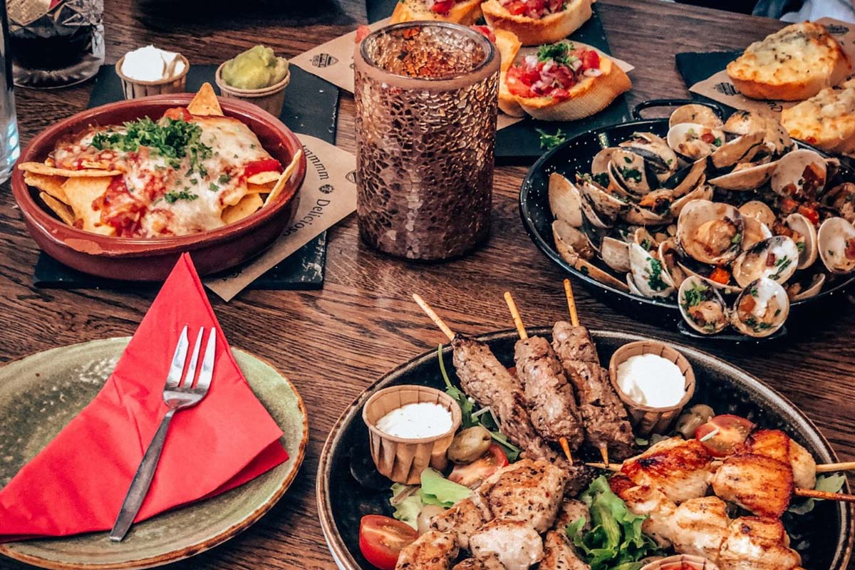 3-gangen tapas + limonade bij El Bocado (4 locaties)