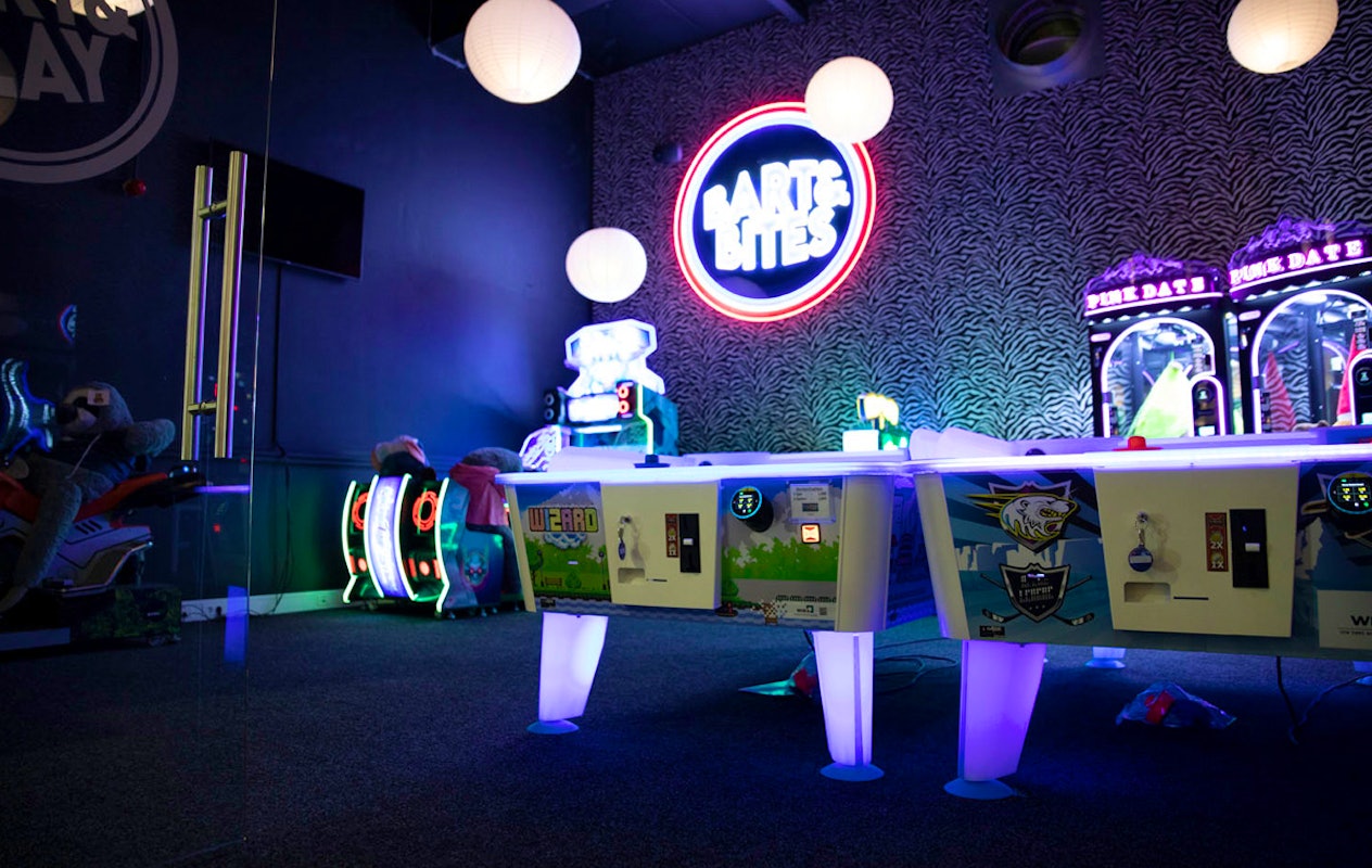 3-gangendiner + eventuele activiteit en €5 speeltegoed bij Bart & Bites