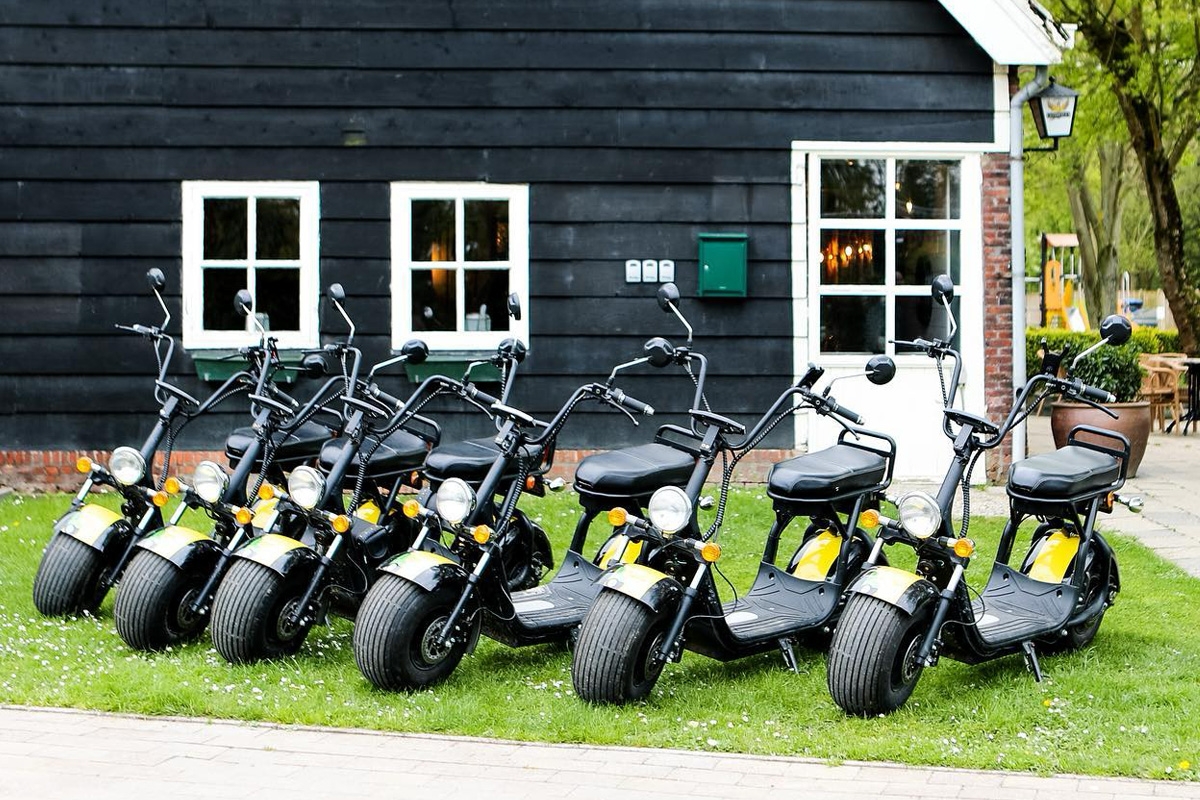 E-chopper of scooter huren (4 of 8 uur) bij Scooter Huren Zeeland 