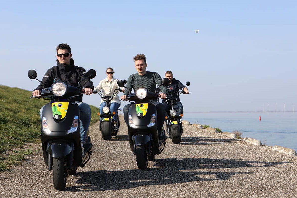 E-chopper of scooter huren (4 of 8 uur) bij Scooter Huren Zeeland 