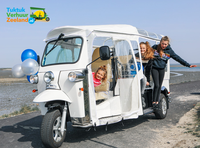 Tuktuk huren (4 of 8 uur) bij Tuktuk Verhuur Zeeland