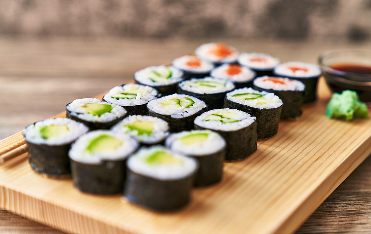 4-gangen keuzemenu sushi of wok bij YoYi Sushi & Grill