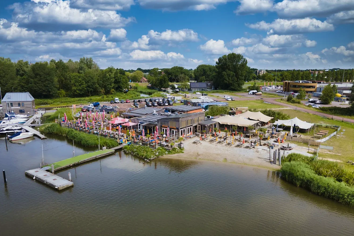 4-gangen keuzediner bij Strandpaviljoen Oranje Buiten